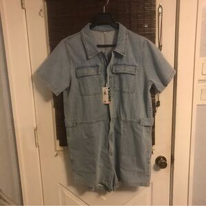 NWT Cowoka Womens Casual Distressed Zip Short Sleeve Denim Romper